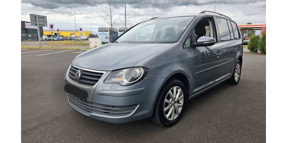VW Touran 224.000 km 3.999 &euro; Wegberg 41844