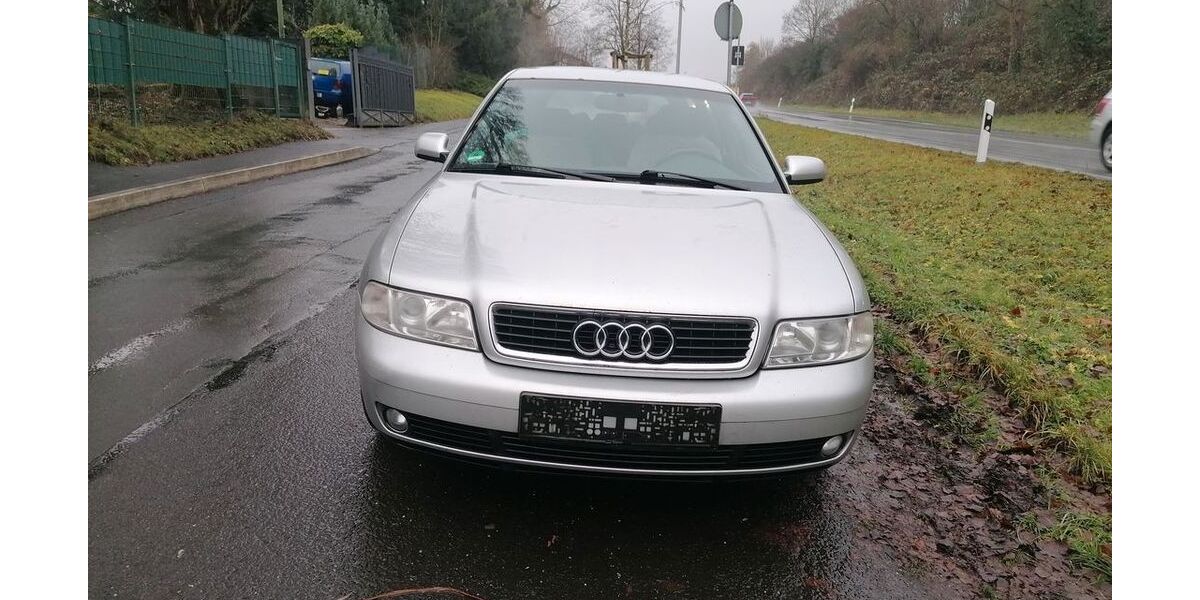 Audi A4 120.000 km 2.750 &euro; friedrichsdorf 61381