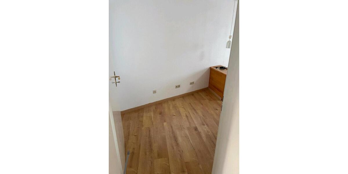 Erdgeschoßwohnung Mannheim Niederfeld - 2 Zimmer, 67 m&sup2;, 1.050&euro; | Angebot:25985351