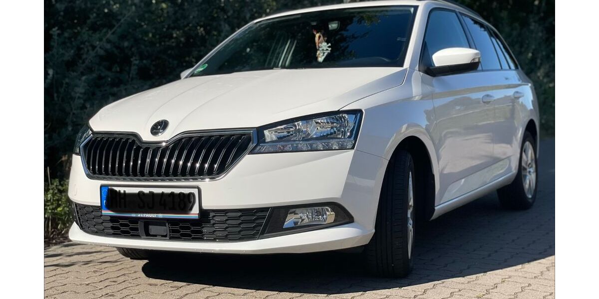 Skoda Fabia 25.000 km 14.800 &euro; Hamburg 22523