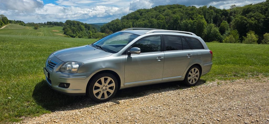 Toyota Avensis 236.400 km 1.400 &euro; Ennahofen 89604