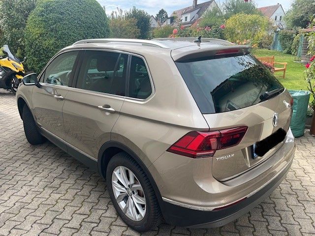 VW Tiguan 33.000 km 23.500 &euro; Stuttgart 70599
