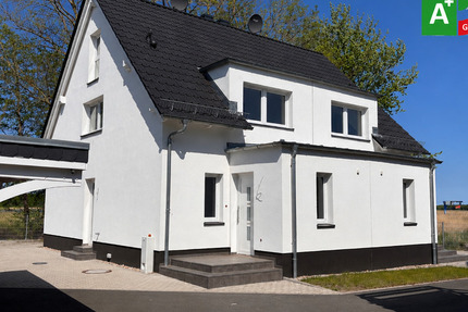 Haus Wolgast - 4 Zimmer, 107 m&sup2;, 299.000&euro; | Angebot:26785455