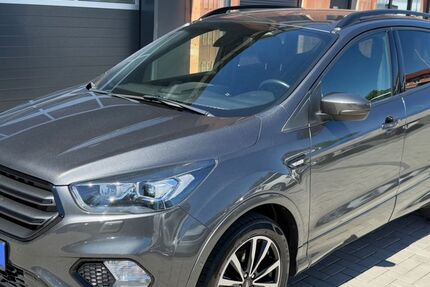 Ford Kuga 114.000 km 13.999 &euro; Breitenworbis 37339