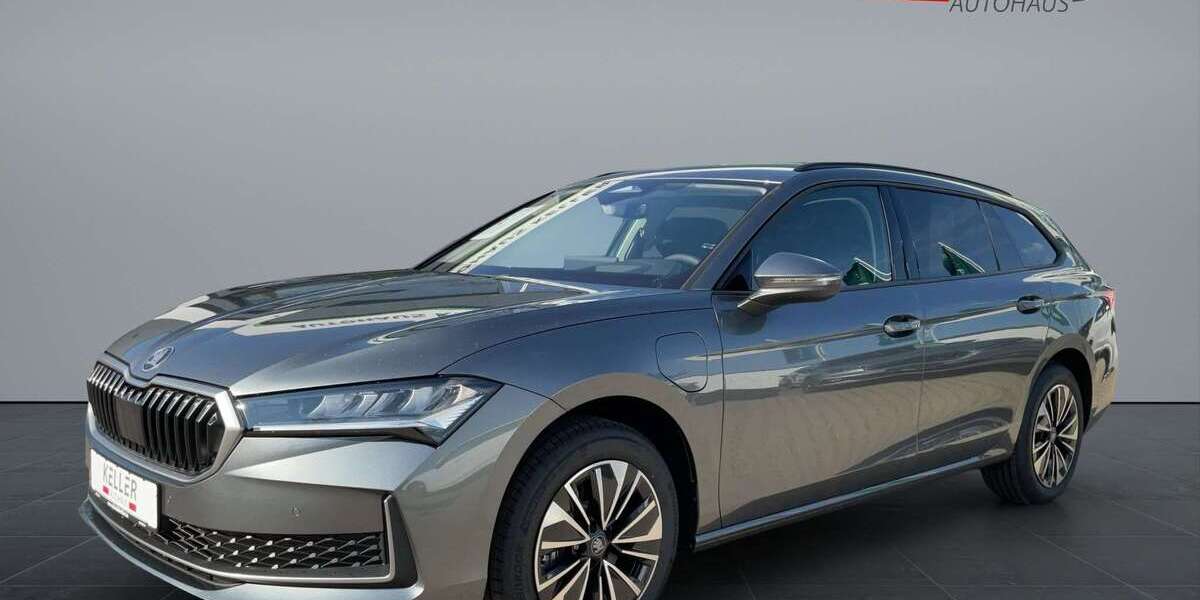 Skoda Superb 2.950 km 42.750 &euro; Schwarzenberg 08340