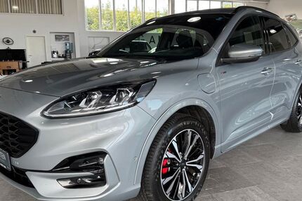 Ford Kuga 80.914 km 22.950 € Paderborn 33106