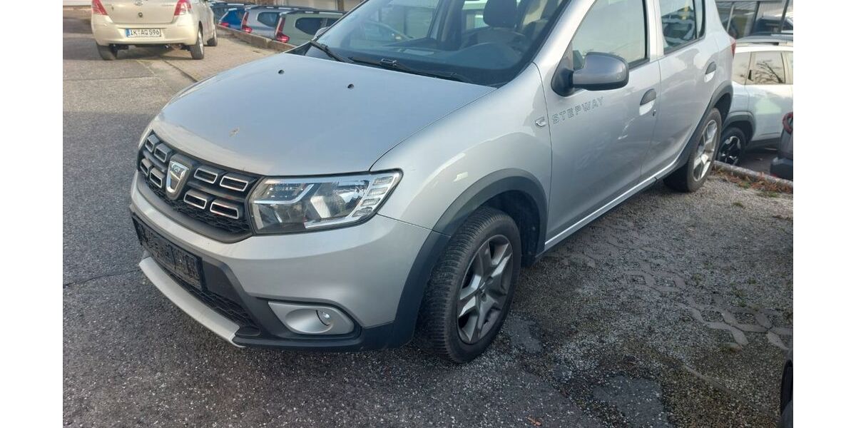 Dacia Sandero 77.900 km 9.290 &euro; Ilmenau 98693