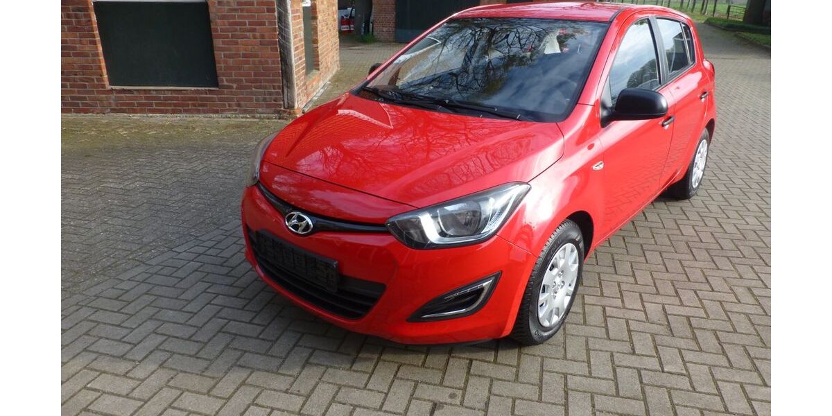 Hyundai i20 123.610 km 4.750 &euro; Borken-Burlo 46325
