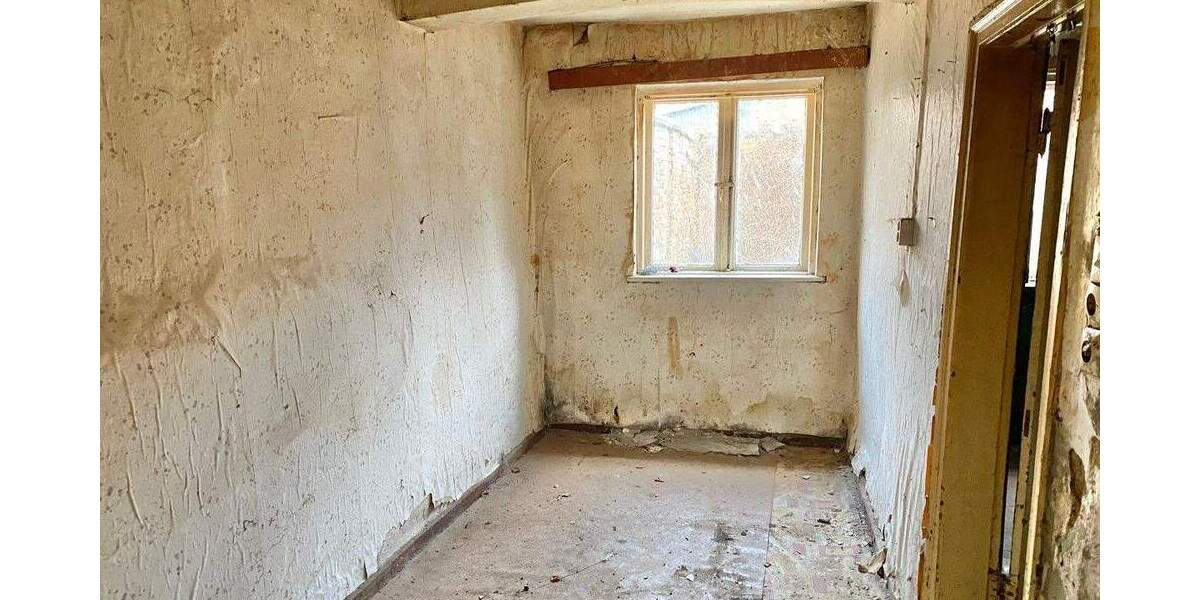 Mehrfamilienhaus, Wohnhaus Gnoien - 7 Zimmer, 109 m&sup2;, 19.900&euro; | Angebot:26128155