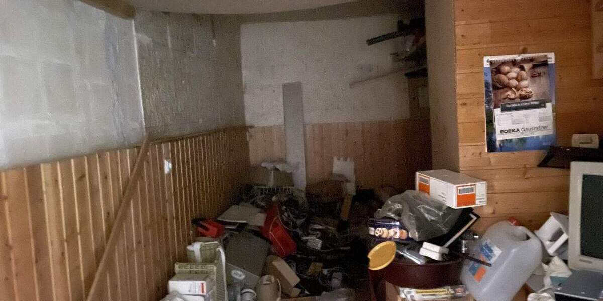 Mehrfamilienhaus, Wohnhaus Glashütte - 5 Zimmer, 126 m&sup2;, 45.000&euro; | Angebot:25704970