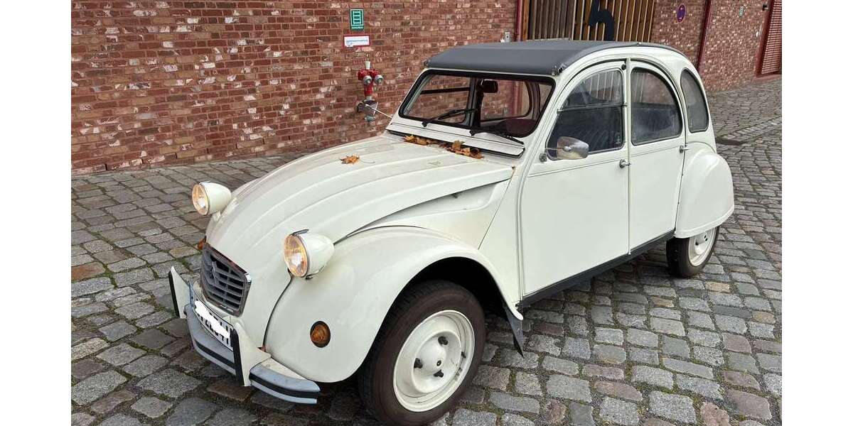 Citroen 2CV 104.000 km 9.900 &euro; Berlin 10829