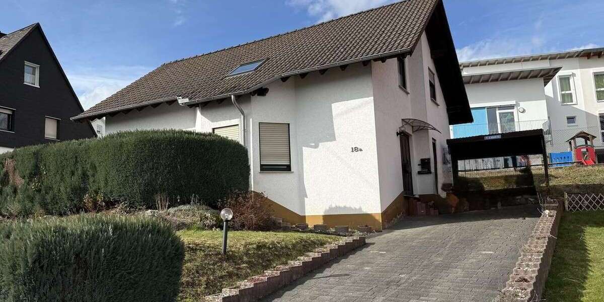 Einfamilienhaus Burbach - 8 Zimmer, 130 m&sup2;, 319.000&euro; | Angebot:26767023