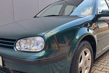 VW Golf 87.333 km 3.990 &euro; Schlüchtern 36381