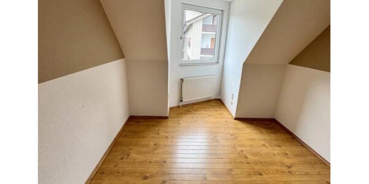 Dachgeschoßwohnung Bad Harzburg - 3 Zimmer, 88 m&sup2;, 795&euro; | Angebot:26593225