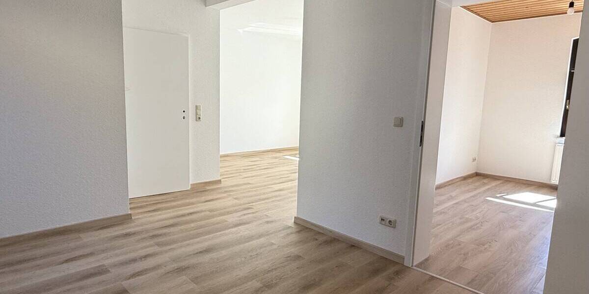 Mehrfamilienhaus, Wohnhaus Bad Blankenburg - 6 Zimmer, 141 m&sup2;, 175.000&euro; | Angebot:26683721