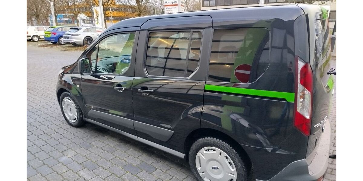 Ford Tourneo Connect 112.300 km 11.500 &euro; Karlsruhe 76199