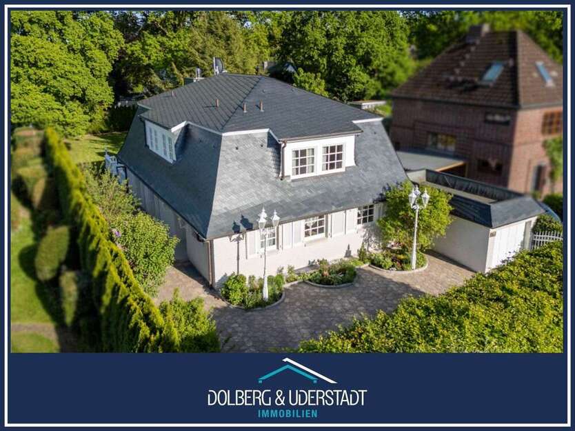 Haus zum Kaufen in Hamburg Volksdorf 2.150.000 € 326.31 m²