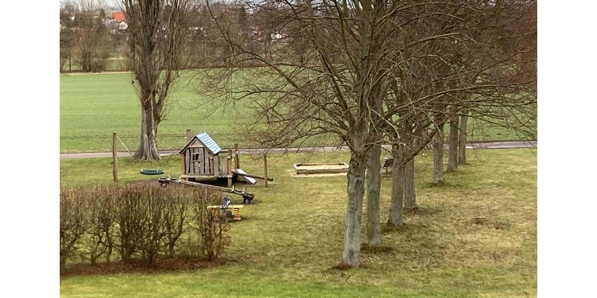 Etagenwohnung Borna - 3 Zimmer, 66 m&sup2;, 450&euro; | Angebot:26340978