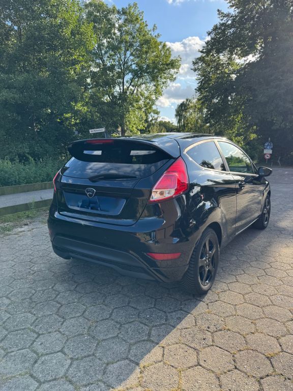 Ford Fiesta 123.518 km 4.950 € Stelle 21435