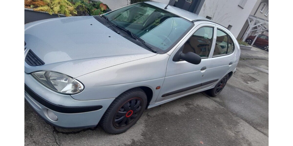 Renault Megane 127.430 km 1.200 &euro; Schwaikheim 71409