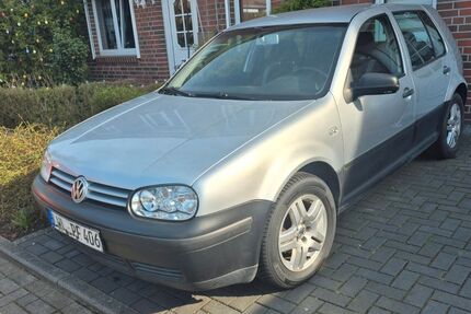 VW Golf 152.000 km 1.799 &euro; Bremen 28325