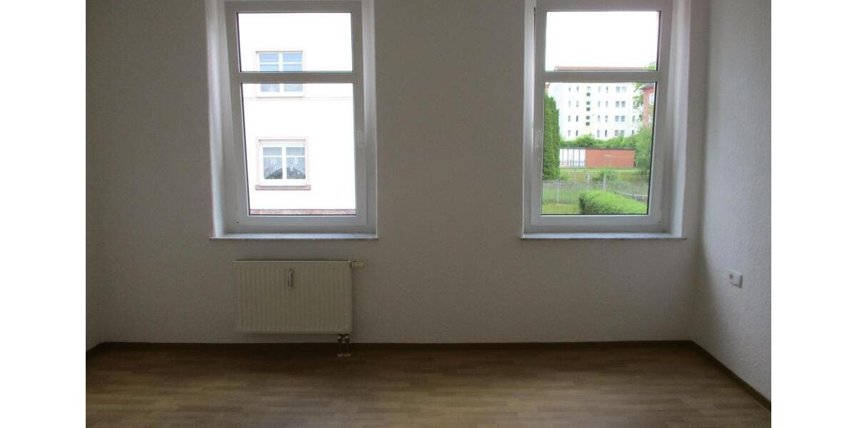 Etagenwohnung Glauchau - 3 Zimmer, 78 m&sup2;, 400&euro; | Angebot:26676977