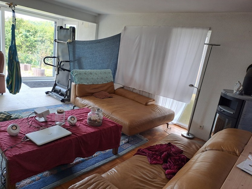 WG Mitbewohner gesucht in ruhigen zentral gelegenem Haus mit wunderschöner Aussicht in Korntal (angr
