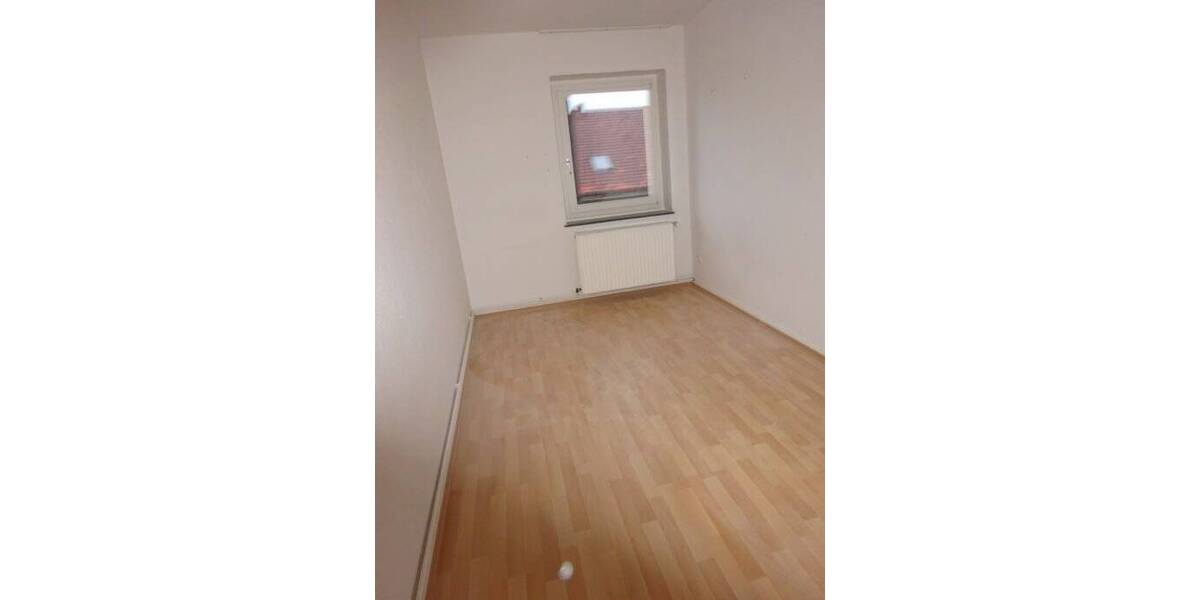 Etagenwohnung Hildesheim Ost - 3 Zimmer, 70 m&sup2;, 590&euro; | Angebot:25740709