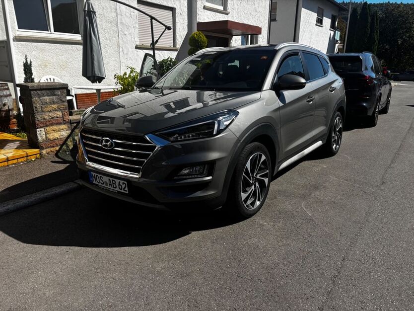 Hyundai TUCSON 115.000 km 17.800 € Mosbach 74821