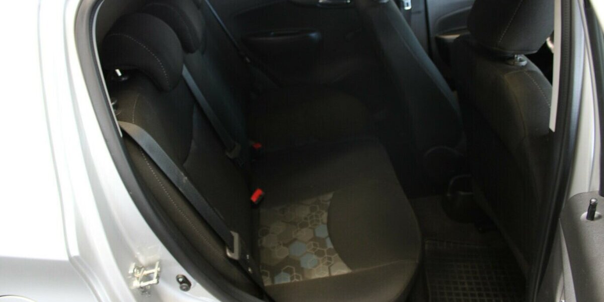 Opel Karl 1.0 Rocks 43.388 km 9.980 &euro; Euskirchen 53881