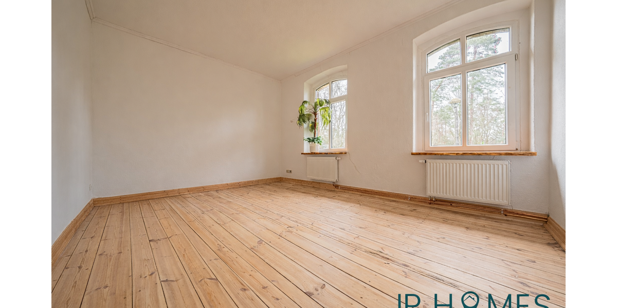 Zweifamilienhaus in ruhiger Naturlage mit Wassernähe– saniertes ehemaliges Bahnhofs-Häuschen - Zweifamilienhaus Sternebeck | Angebot:26095138