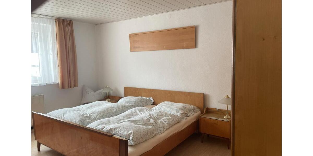 Einfamilienhaus Schleusingen - 9 Zimmer, 200 m&sup2;, 89.000&euro; | Angebot:26478260