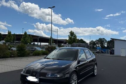 Seat Leon 263.000 km 4.500 &euro; Stadtallendorf 35260