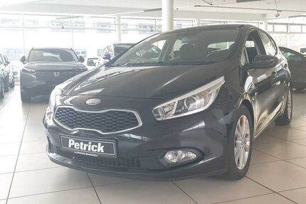 Kia ceed / Ceed 97.745 km 7.395 &euro; Hamburg 22525