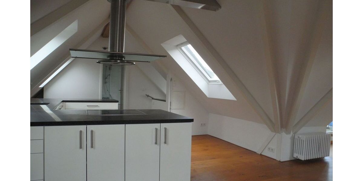 Freiburgs schönste Attikawohnung im denkmalgeschützten Jugendstil-Altbau im Stühlinger - Einfamilienhaus Freiburg Brühl | Angebot:26871406