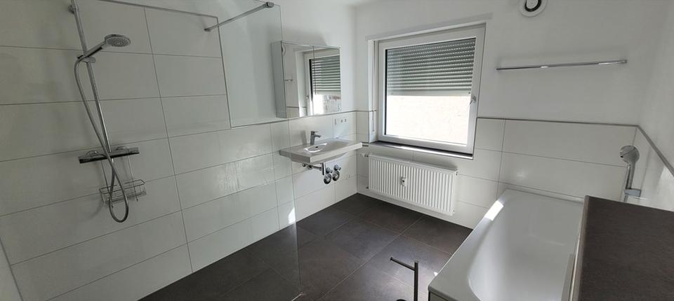 Hochparterre Hünfeld - 4 Zimmer, 94 m&sup2;, 730&euro; | Angebot:26289193