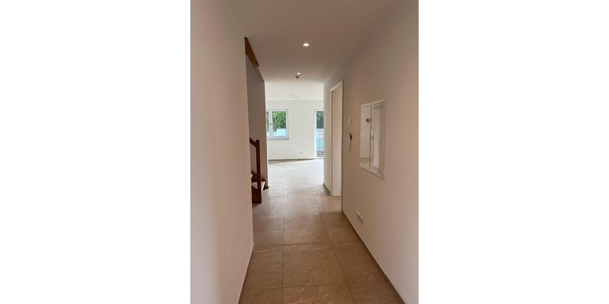 Etagenwohnung Weilheim in Oberbayern - 3 Zimmer, 94 m&sup2;, 1.689&euro; | Angebot:26671324