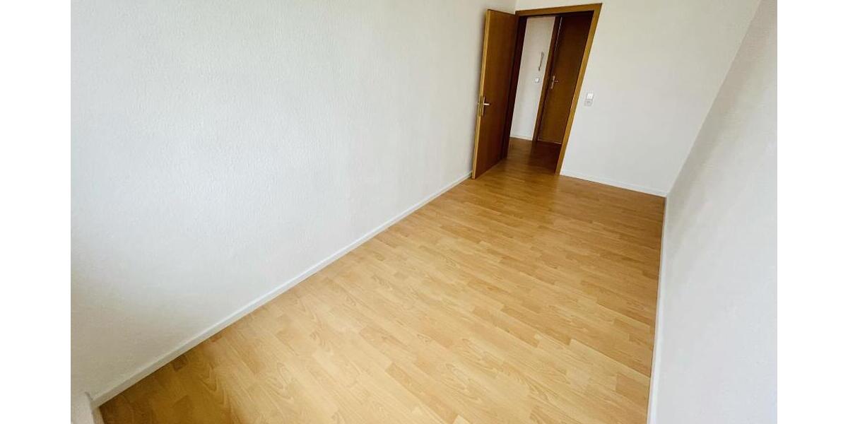 Gera-Langenberg! 4 Raum Whg. mit Balkon und Wanne! - Etagenwohnung Gera Langenberg | Angebot:26383800