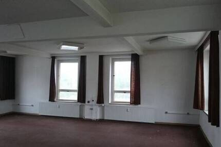 Besichtigung- günstig aber nicht billig-Büro Praxisfläche ca. 65 m² in Auerbach 2 zimmer