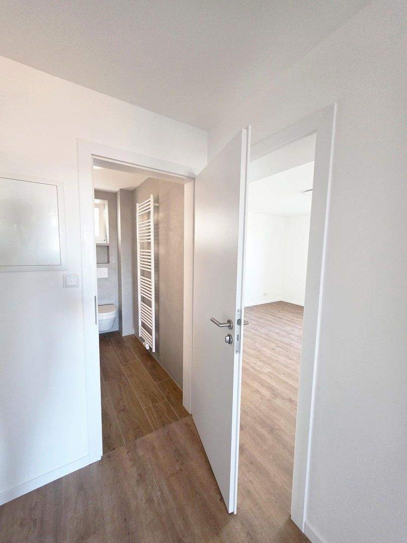 2 Zimmer Wohnung in Fürth komplett renoviert mit Balkon zentrale Lage in Fürth PROVISIONSFREI 2 zimmer