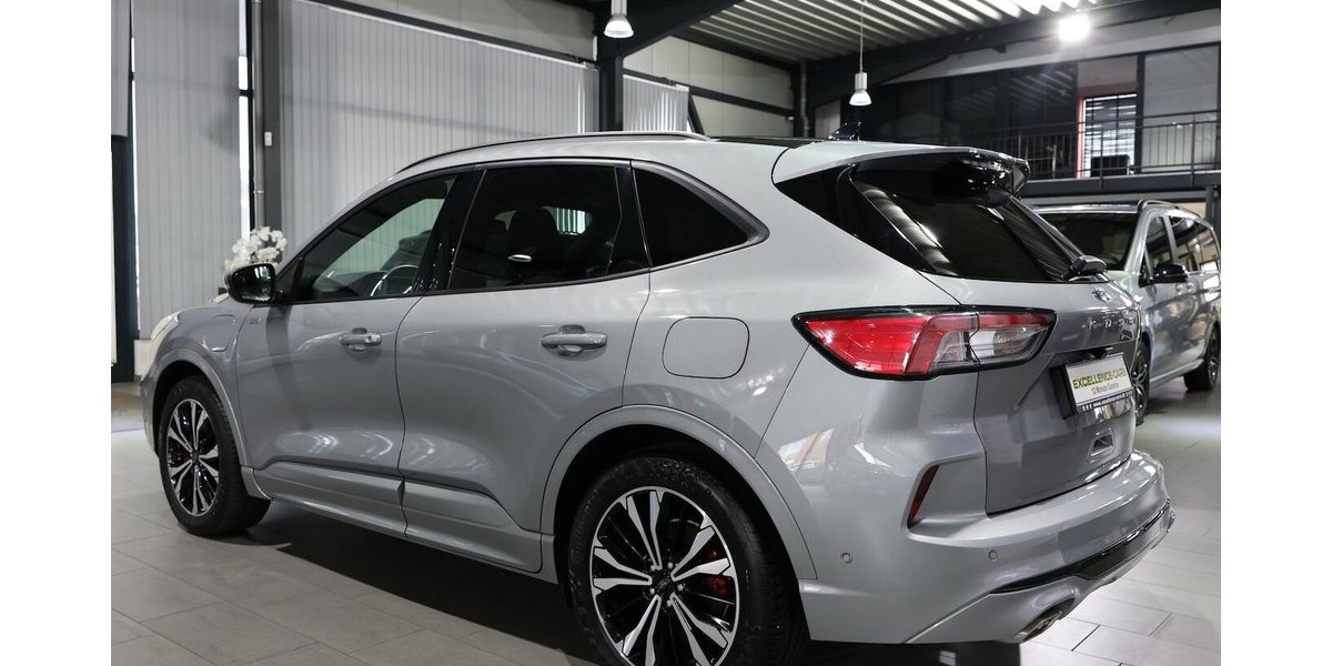 Ford Kuga 2.5 P-HEV ST-LINE-X STYLING SPORT PANORAMA 73.000 km 22.444 &euro; Hamm 59077