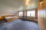 Mehrfamilienhaus, Wohnhaus Bockhorn-Moorwinkelsdamm Moorwinkelsdamm - 8 Zimmer, 175 m&sup2;, 395.000&euro; | Angebot:26217734