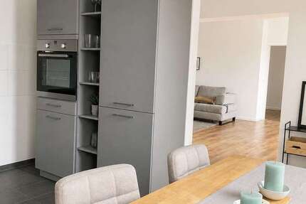 Wohnung Erlangen Innenstadt - 2 Zimmer, 69 m&sup2;, 1.100&euro; | Angebot:27125671