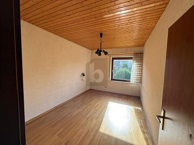 ATTRAKTIV MIT POTENZIAL AUF GROßEM GRUNDSTÜCK - Einfamilienhaus Lehrte | Angebot:26835238