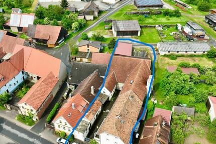 Haus Karsbach - 10 Zimmer, 210 m&sup2;, 270.000&euro; | Angebot:24627026