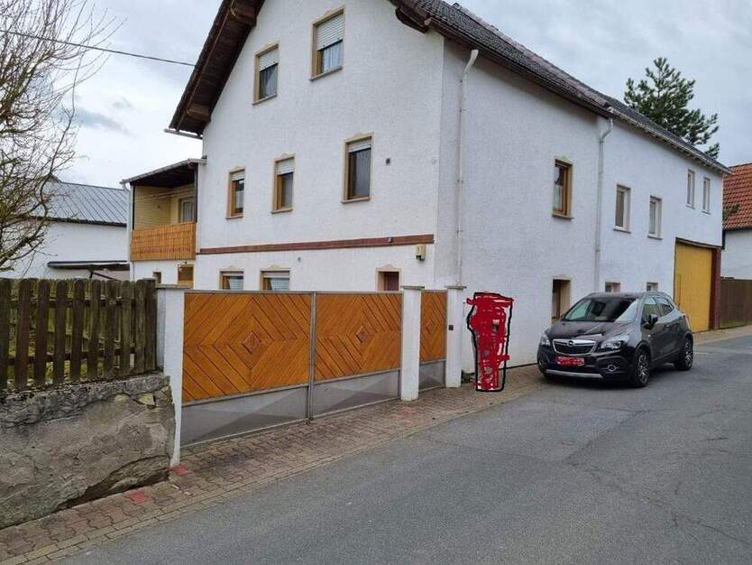 Ideal für eine größere Familie oder Wohnen und Arbeiten auf einem Grundstück 9 zimmer