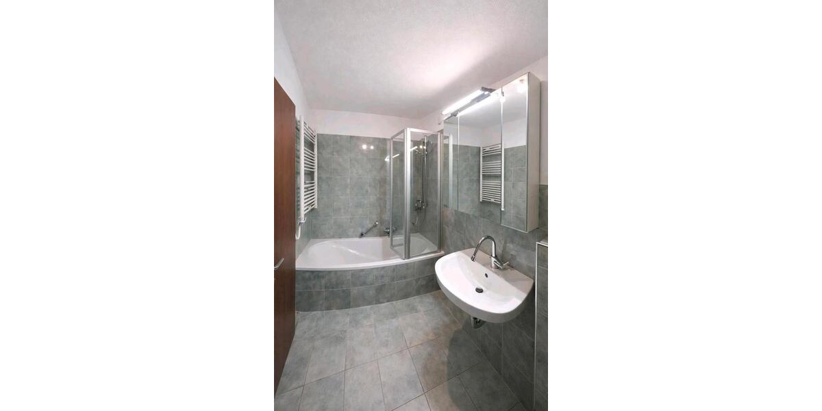 Etagenwohnung Radolfzell am Bodensee - 2 Zimmer, 53 m&sup2;, 239.000&euro; | Angebot:26851528