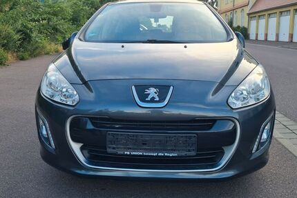Peugeot 308 135.000 km 5.500 &euro; Halle 06112