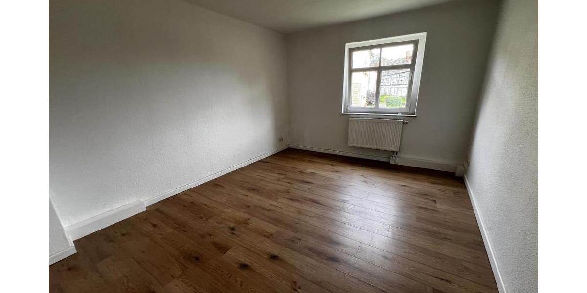 Wohnen wie im Einfamilienhaus im modernisierten historischen 3-Seiten-Bauernhof nahe Gera zur Miete! - Bauernhaus, Landhaus Gera Cretzschwitz | Angebot:27008397
