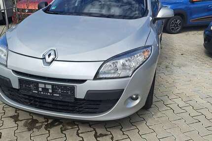 Renault Megane 124.000 km 3.999 € Büchenbach 91186